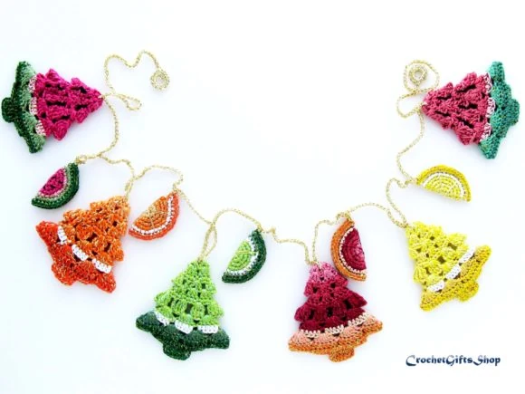 Christmas Tree and Fruit Slice Garland
